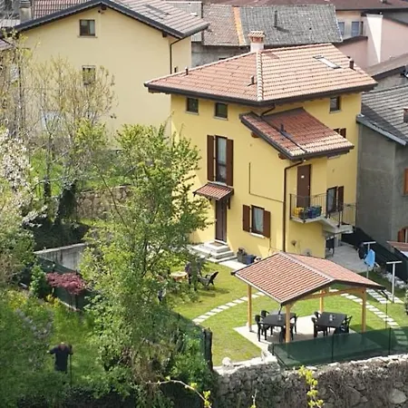 Tatil Evi Casa Ramus Valle Camonica A 30 Km Dal Passo Tonale Edolo